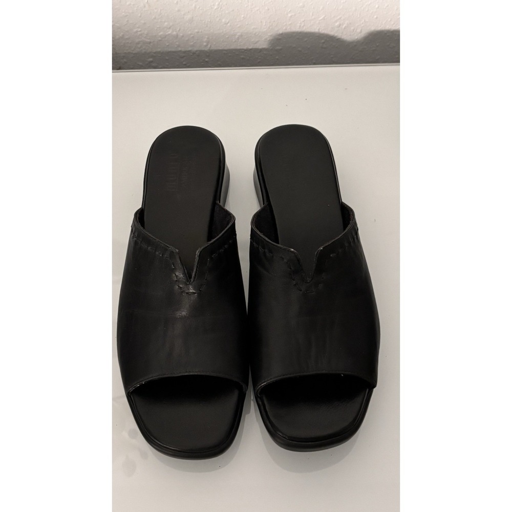Munro American Black Leather Slide Sandals Sz 8 D Wide Munro-Tech
